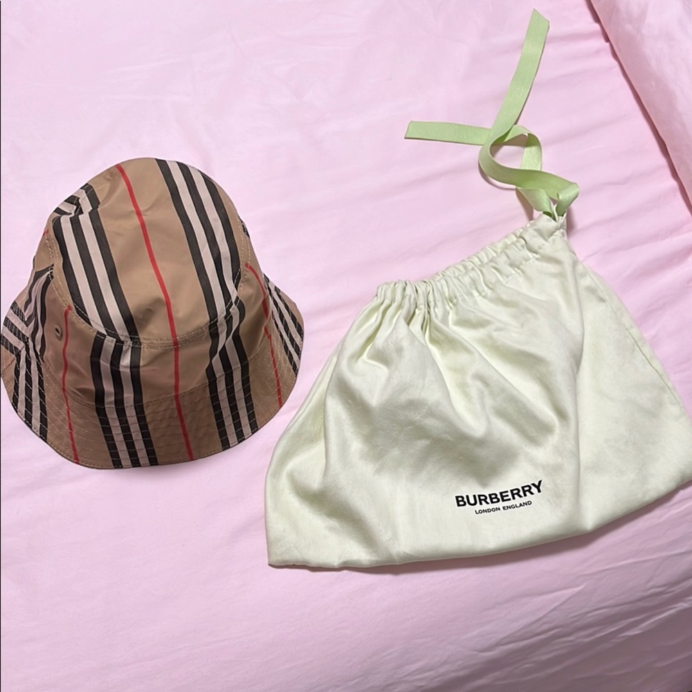 Burberry Tan and Red Bucket Hat